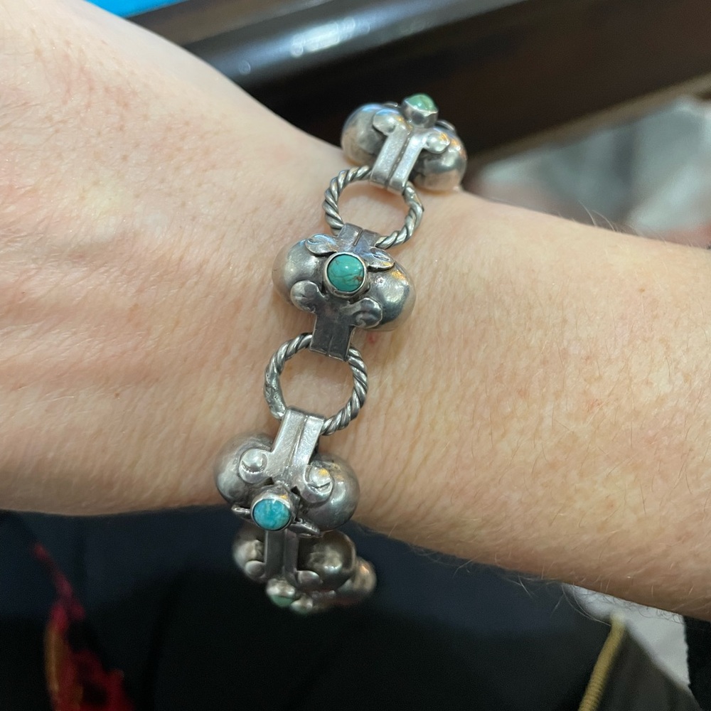 Turquoise silver bracelet